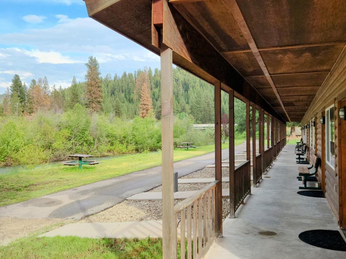Southfork Lodge - Riverside Inn Lowman ภายนอก รูปภาพ